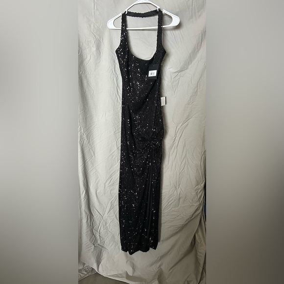 Mac Duggal 11279 NWT SEQUINED HALTER STRAP LOW SIDE KNOT GOWN - Picture 4 of 6